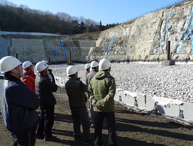 治田地区役員の皆様による平成26年度第４回視察の実施の画像